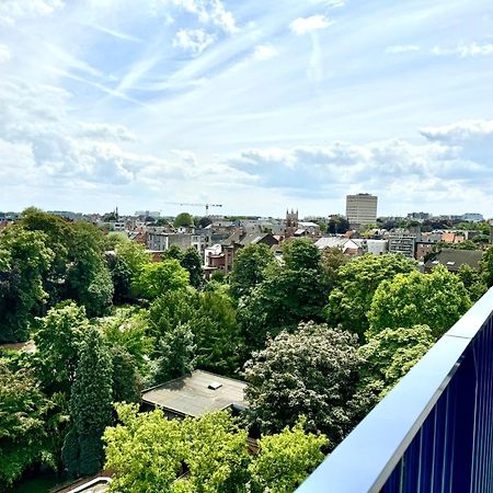 Belga Apartment 3 Bedrooms. アントウェルペン エクステリア 写真