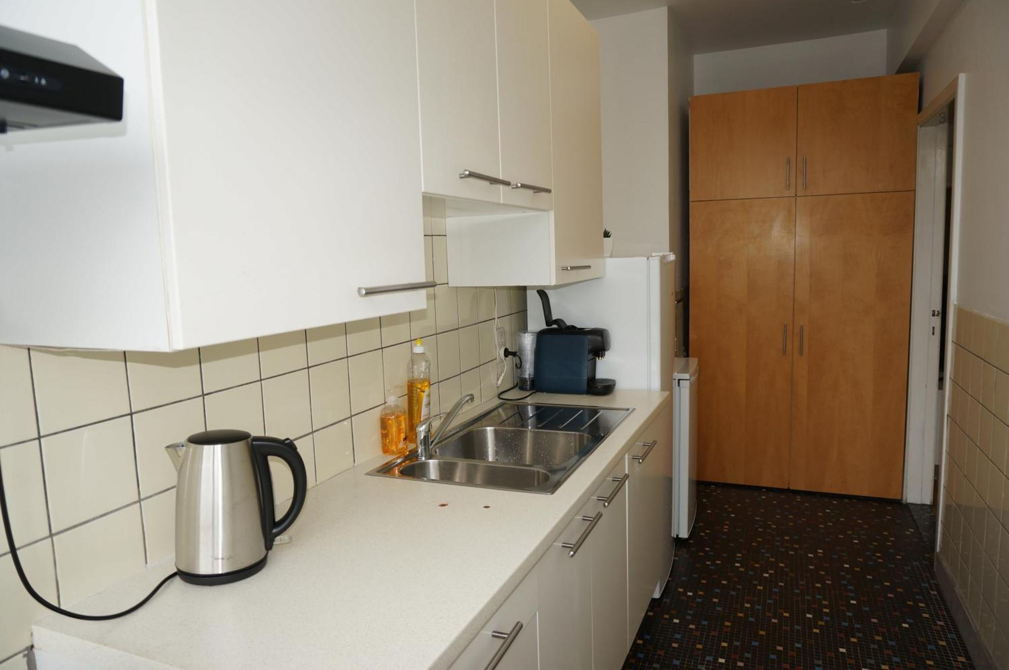 Belga Apartment 3 Bedrooms. アントウェルペン エクステリア 写真