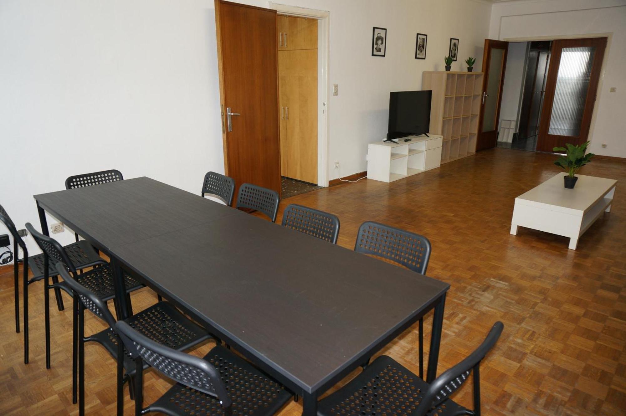 Belga Apartment 3 Bedrooms. アントウェルペン エクステリア 写真